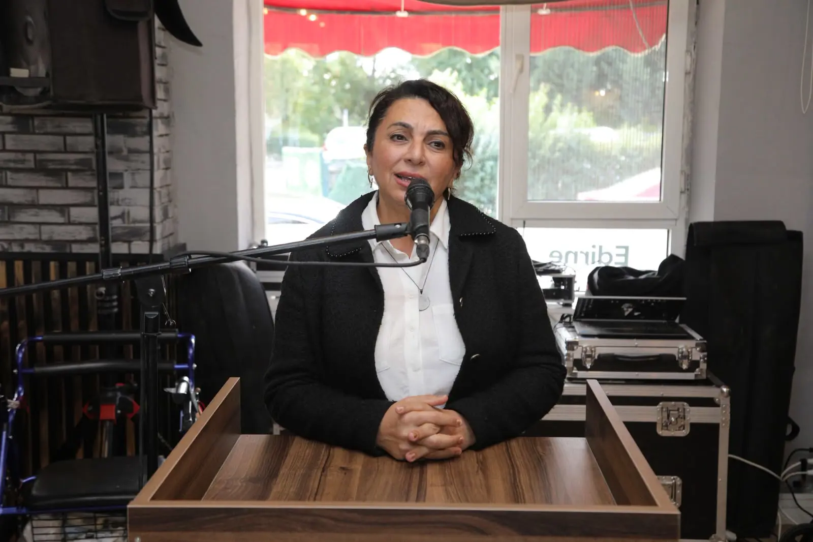 EDİRNE BELEDİYESİ DÜNYA YAŞLILAR GÜNÜ’NDE BÜYÜKLERİ BİR ARAYA GETİRDİ galeri görseli